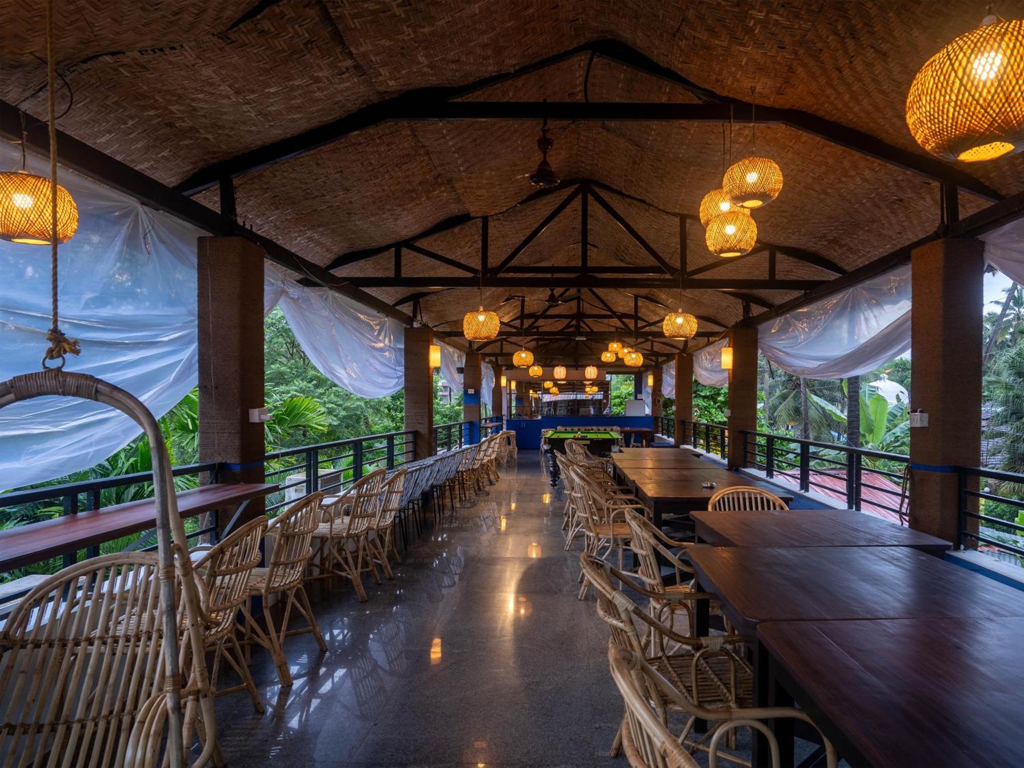 Madpackers Goa Anjuna - Bar Exterior foto