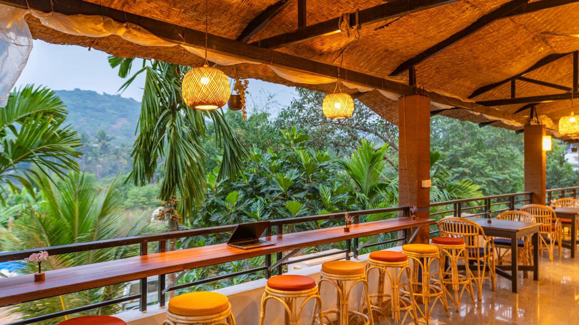 Madpackers Goa Anjuna - Bar Exterior foto