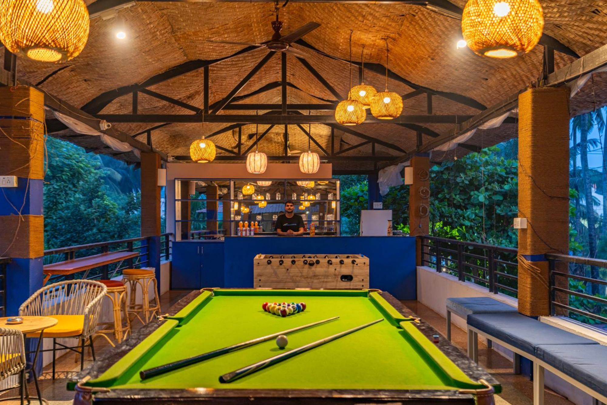 Madpackers Goa Anjuna - Bar Exterior foto