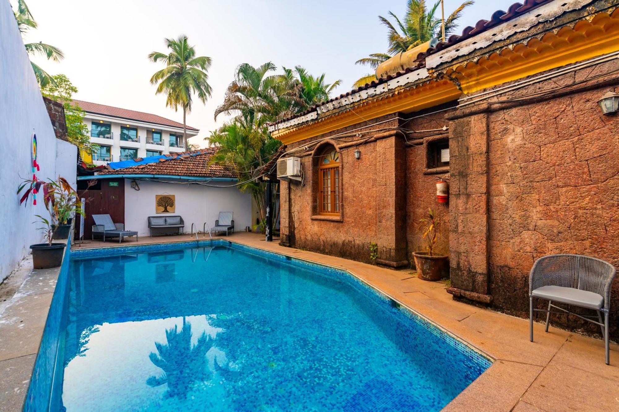 Madpackers Goa Anjuna - Bar Exterior foto