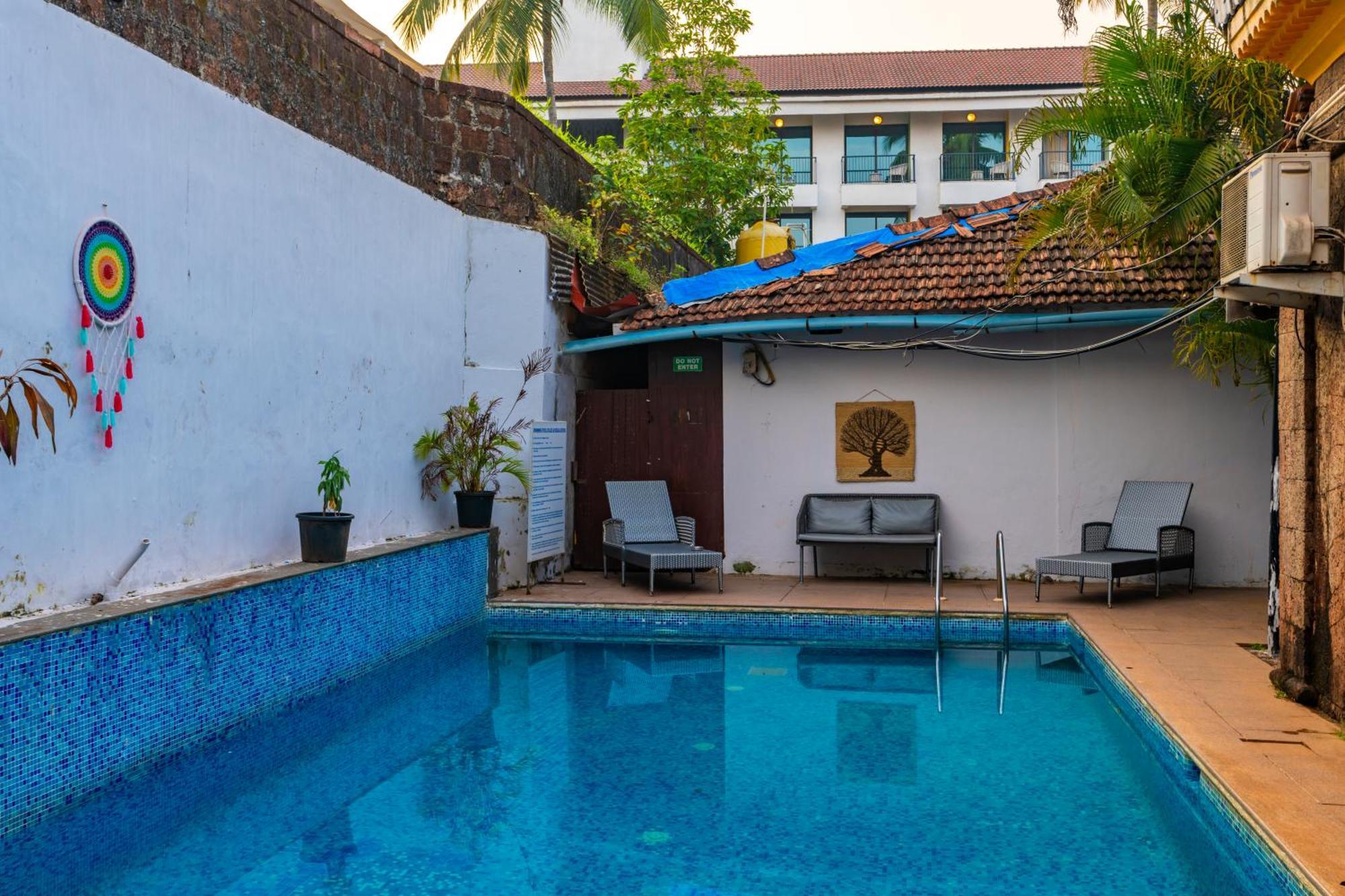 Madpackers Goa Anjuna - Bar Exterior foto
